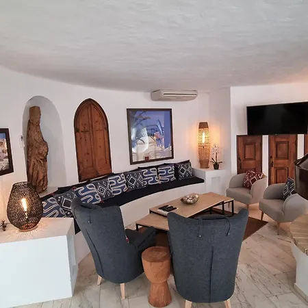 Casa Isabella וילה קארבואירו