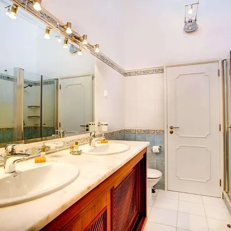 Casa Isabella קארבואירו